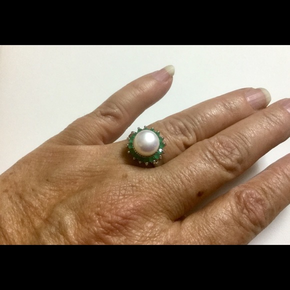 SOLD. Genuine Akoya Pearl And Emerald SS Ring - Picture 2 of 3